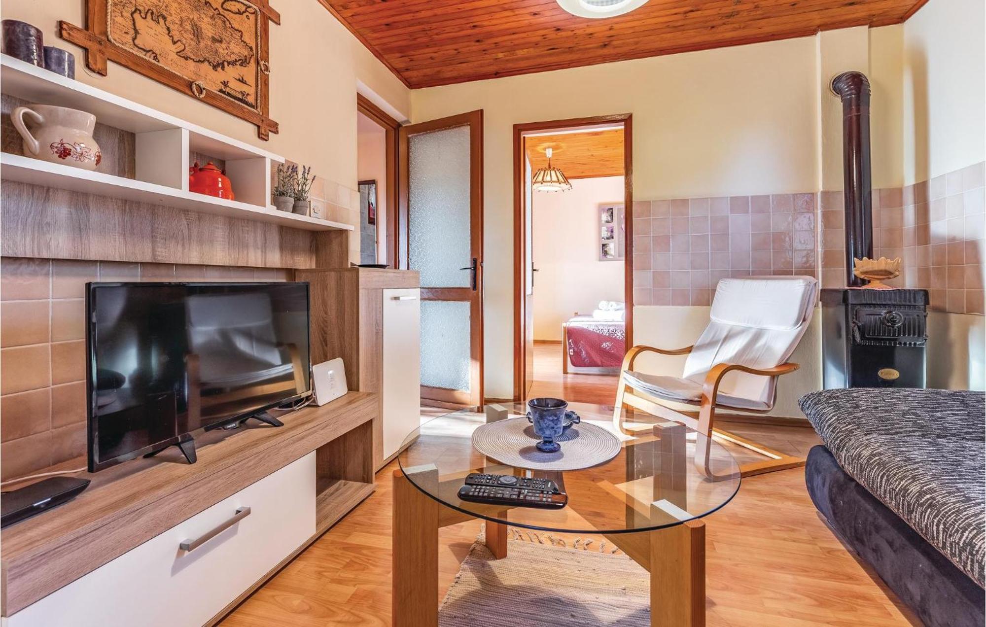 1 Bedroom Pet Friendly Home In Šišan מראה חיצוני תמונה