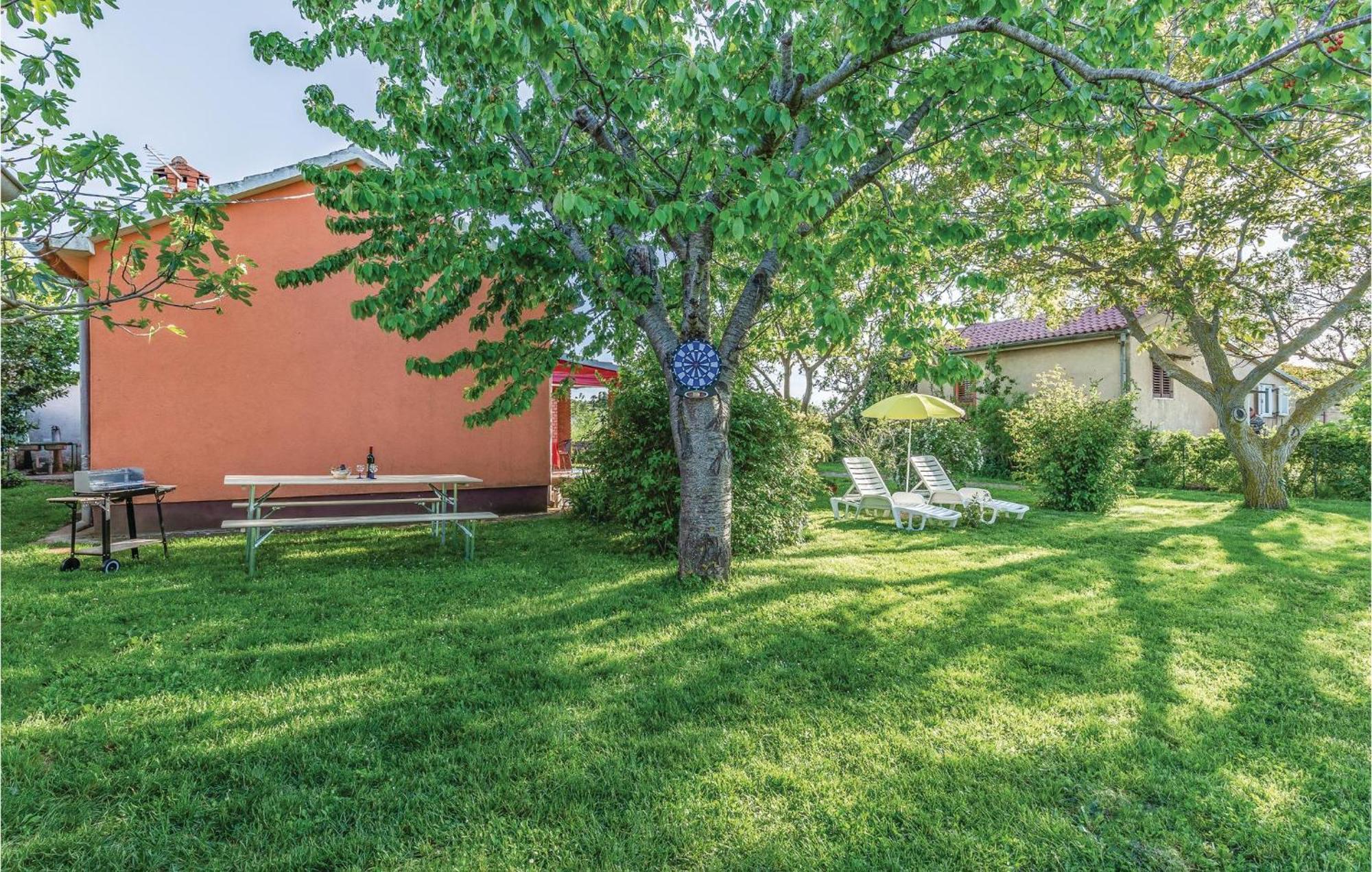 1 Bedroom Pet Friendly Home In Šišan מראה חיצוני תמונה