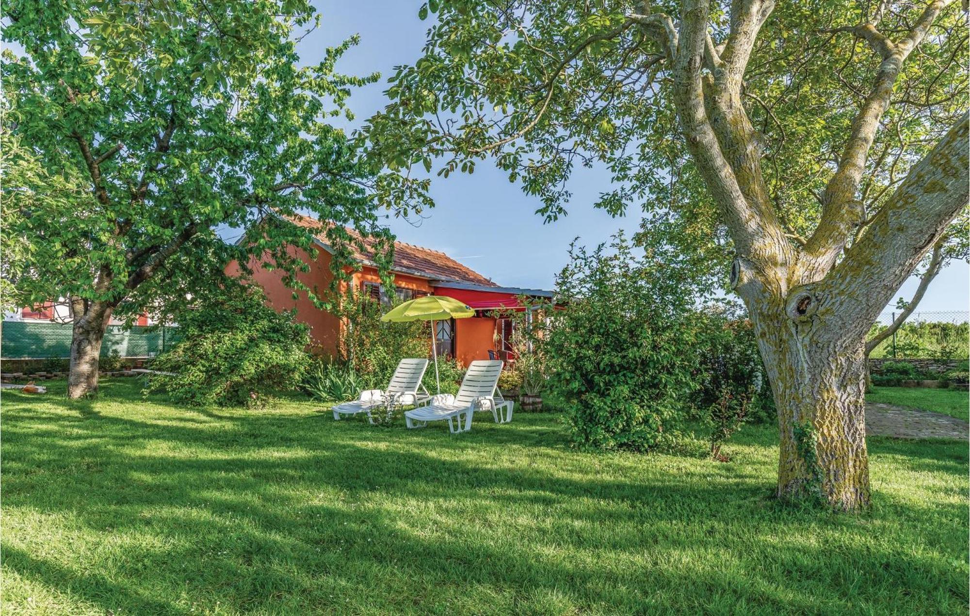1 Bedroom Pet Friendly Home In Šišan מראה חיצוני תמונה